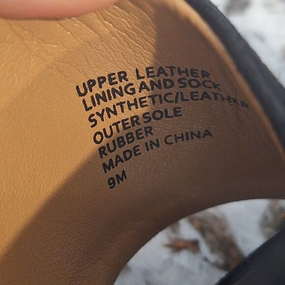 Banana Republic Black Suede heels sandals size 9M‎ - Picture 7 of 9